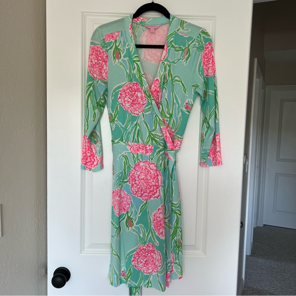 Lilly Pulitzer floral wrap dress size Large